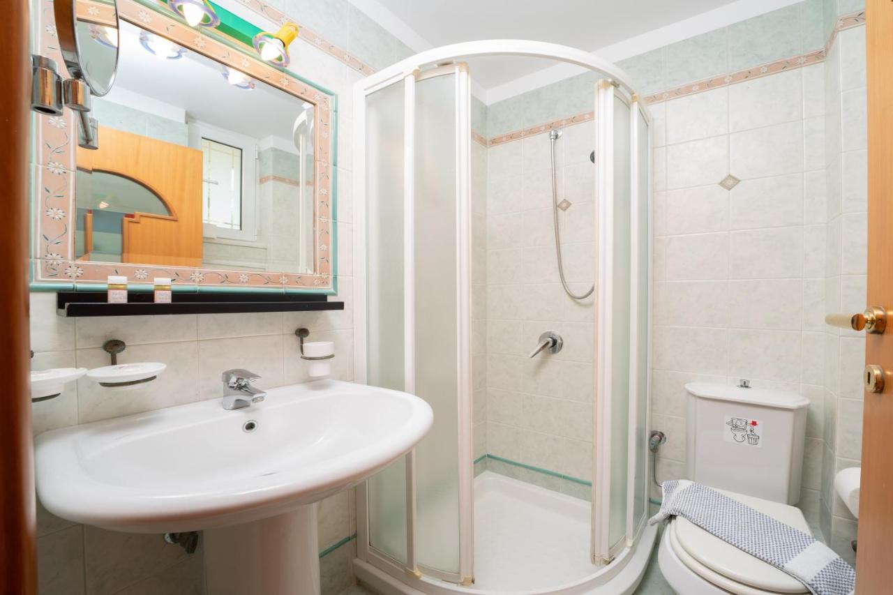 Mousata Felix Residence מראה חיצוני תמונה