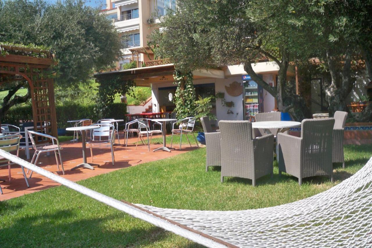 Mousata Felix Residence מראה חיצוני תמונה