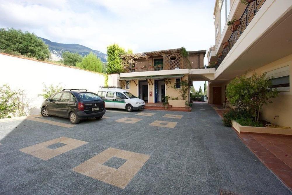 Mousata Felix Residence מראה חיצוני תמונה