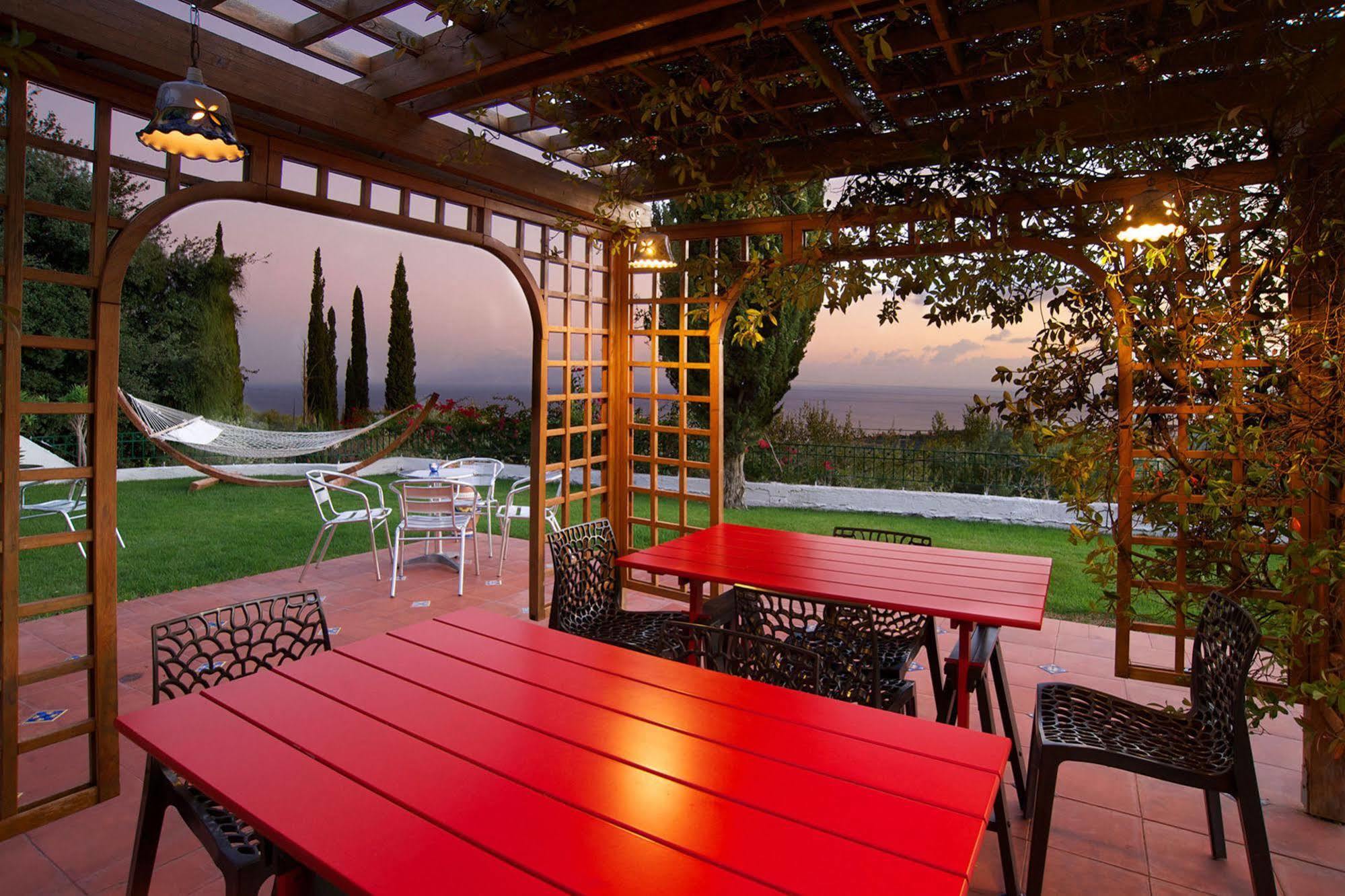 Mousata Felix Residence מראה חיצוני תמונה