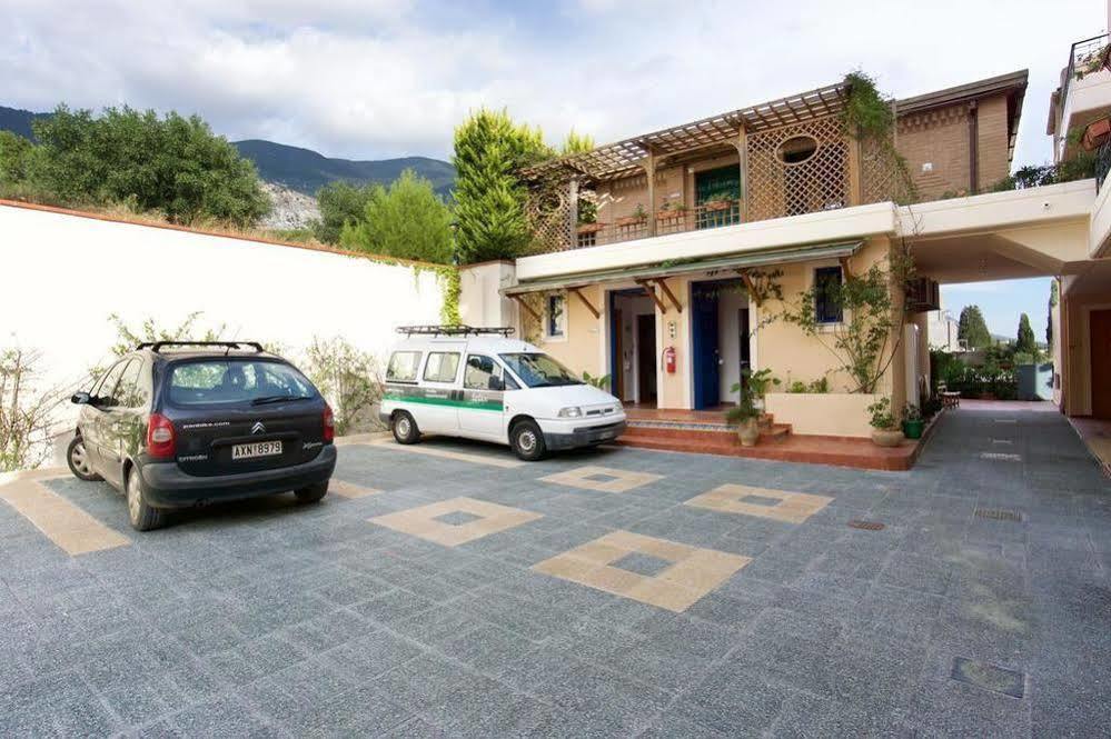 Mousata Felix Residence מראה חיצוני תמונה
